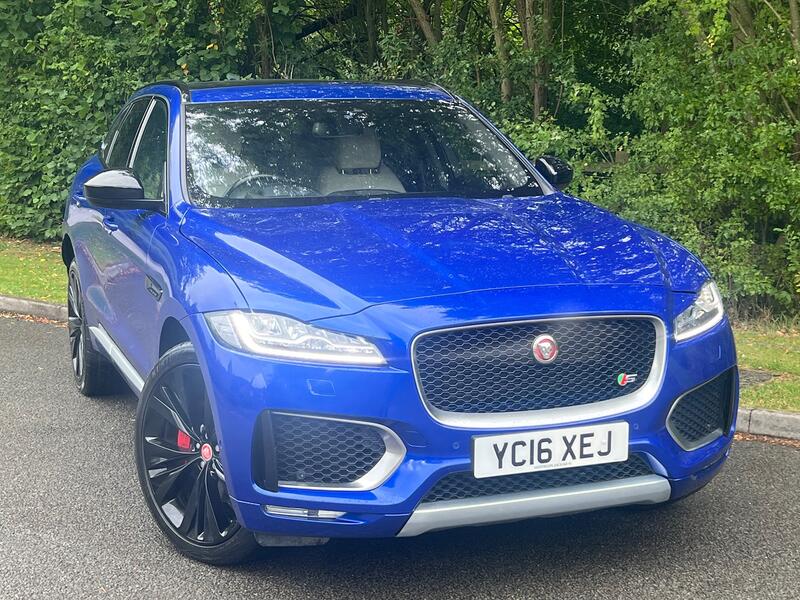 JAGUAR F-PACE 3.0 D300 V6 First Edition